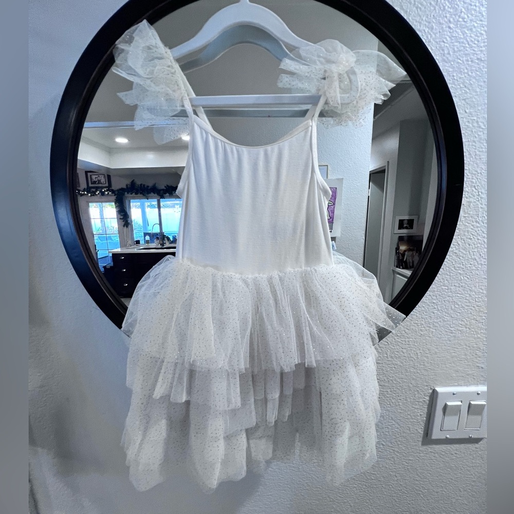 Posh peanut Holiday dress white size 5/6 EUC